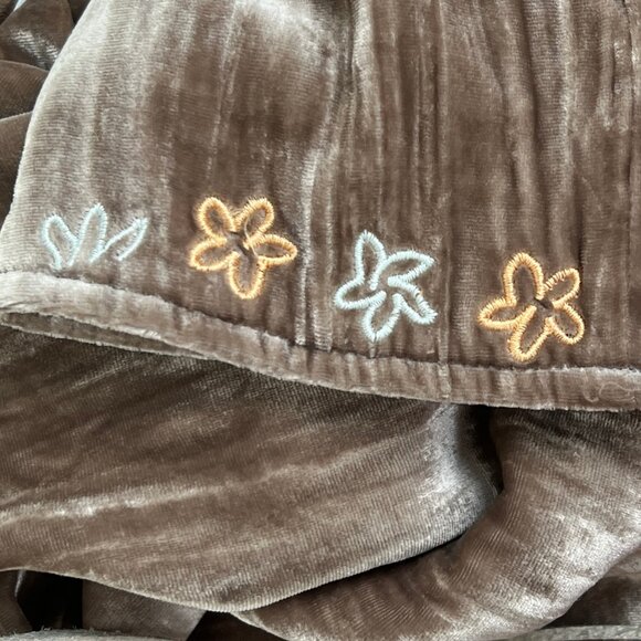 Vintage Tan Velvet Blazer with Floral Details - Picture 8 of 9